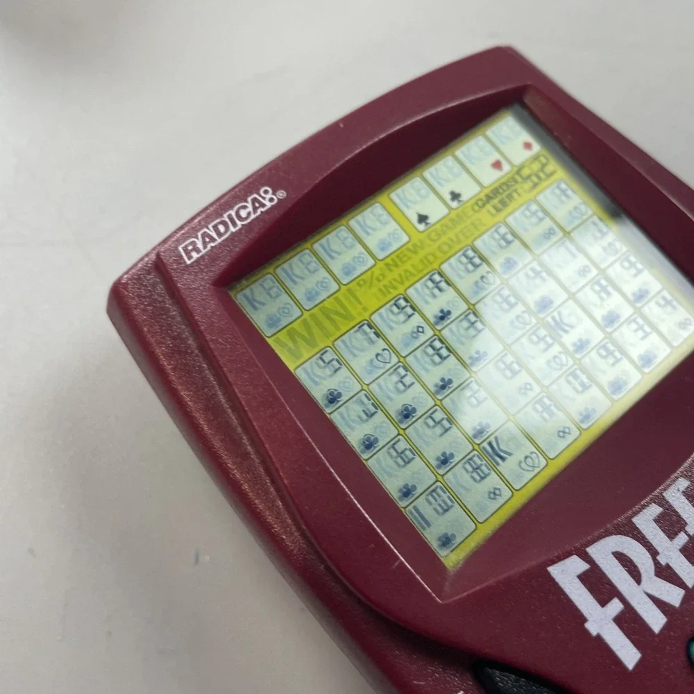 Radica Freecell Solitaire Handheld Electronic Game 1999 Red
